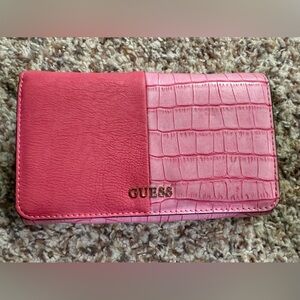 NWOT Guess Two-Tone Pink Wallet